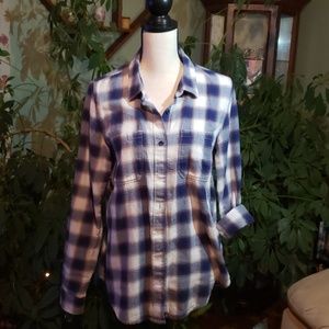 Vans long sleeved button up shirt